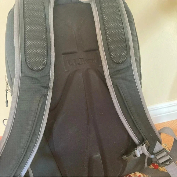 L.L.  Bean black backpack - Picture 11 of 12